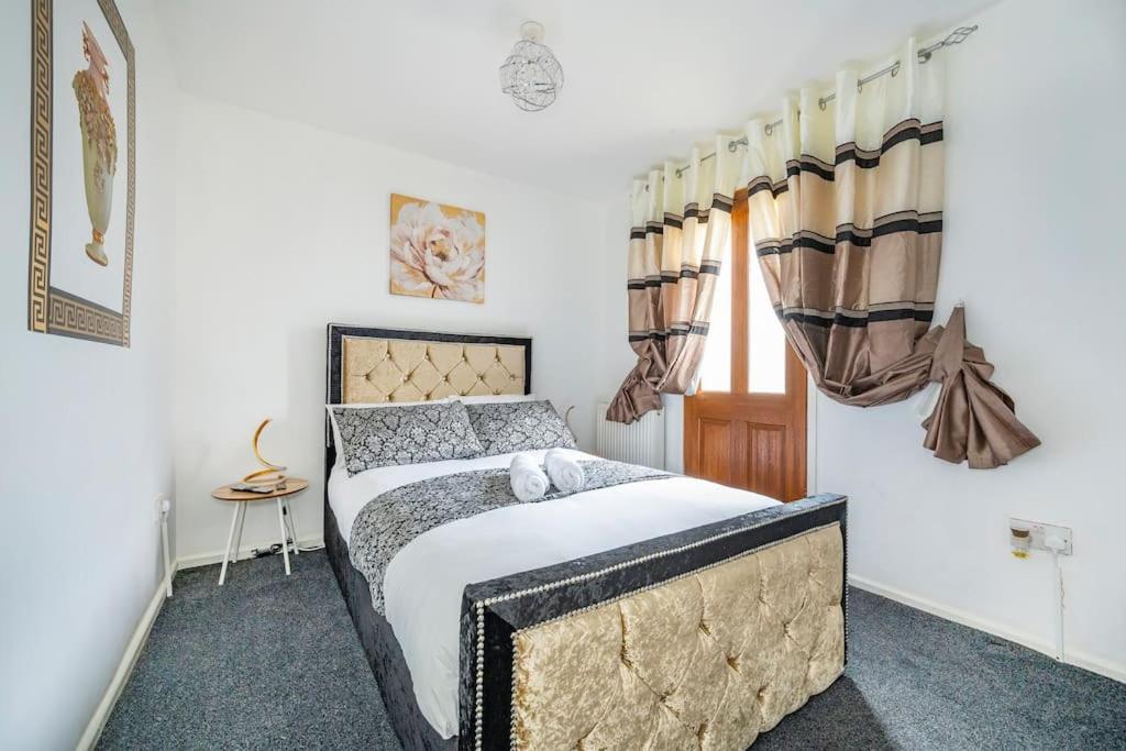 *C.Sani* Setup For Your Most Relaxed & Amazing Stay + Free Parking + Free Fast Wifi * Leeds  Extérieur photo