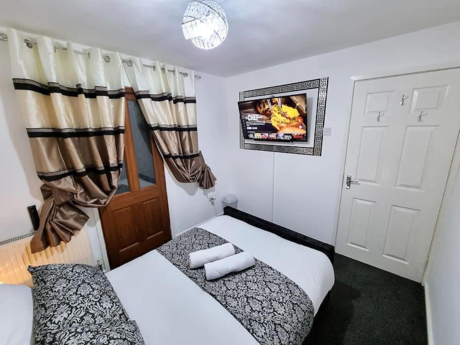 *C.Sani* Setup For Your Most Relaxed & Amazing Stay + Free Parking + Free Fast Wifi * Leeds  Extérieur photo